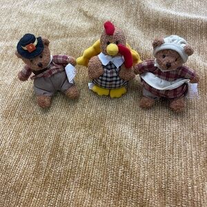 Russ vintage, miniature plush 3 pc. pilgrim and turkey collectibles